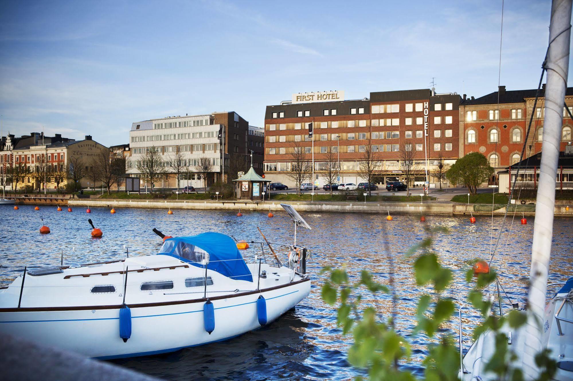 First Hotel Stadt Harnosand Exterior photo